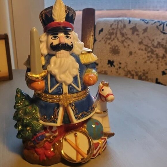 Traditions Porcelain Nutcracker Hinged Trinket Keepsake Box Soldier Toys 6" EUC - Picture 1 of 8